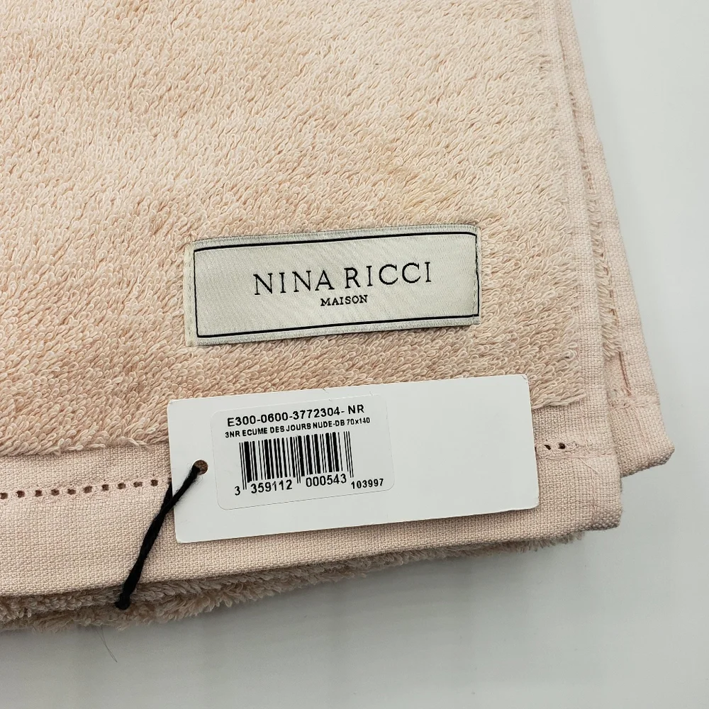 Nina Ricci Blush Bath Towel